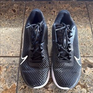 Nike Vapor 11 size 9.5
